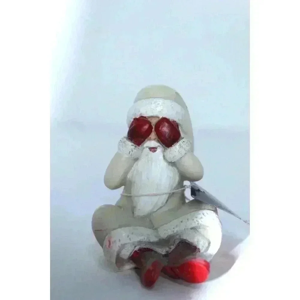 Creativeco-op Set of 3 Vintage Santas, Whimsical,‎ Farmhouse BOHO Decor 3 